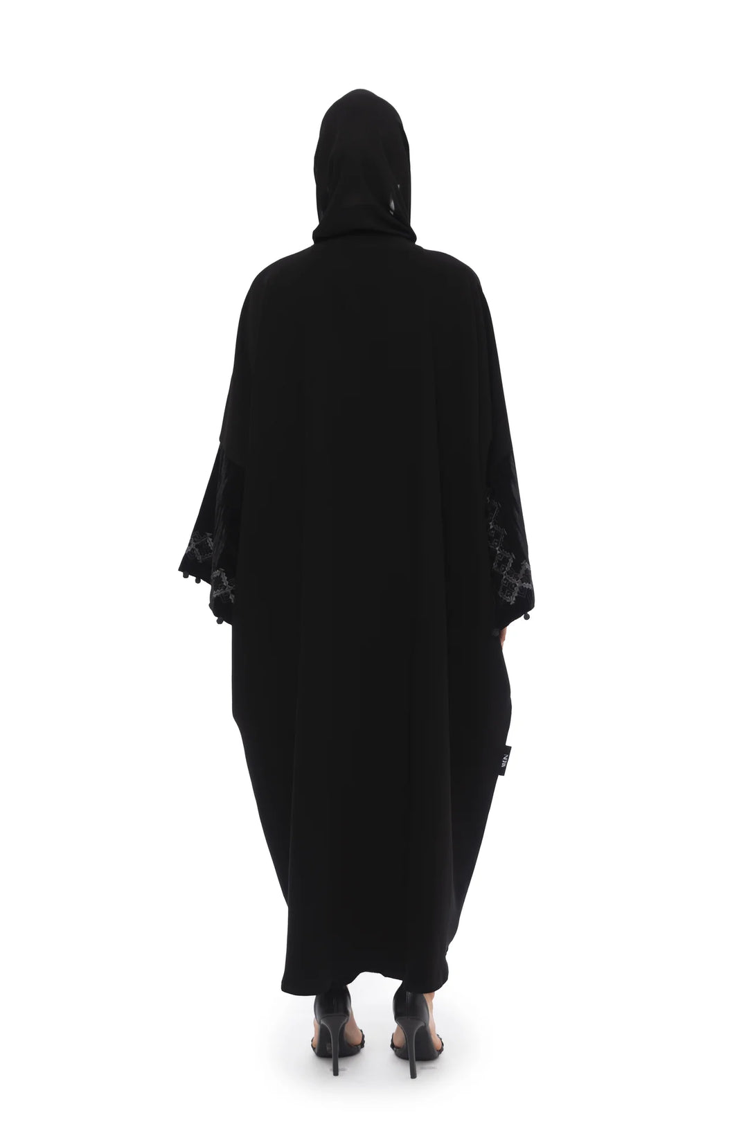 Nera - Velvet Sleeves Moroccan style  C220