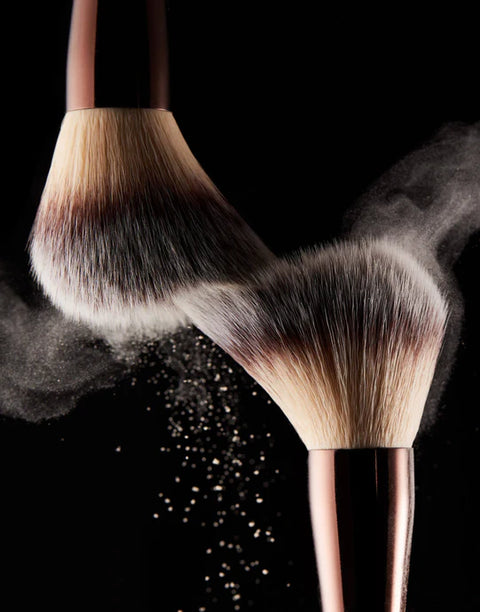 Hourglass - Veil Powder Brush