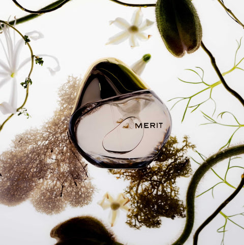 Merit - Retrospect L’EXTRAIT DE PARFUM