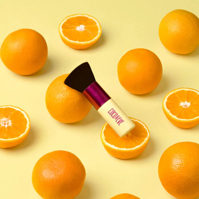 Coco & Eve - Sunny Honey Deluxe Vegan Kabuki Brush