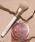 Huda Beauty - GloWish All Over Bronze Face Brush - Mhalaty