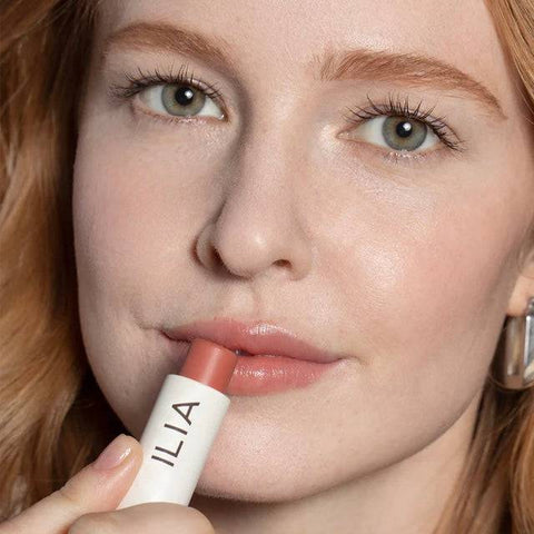 ILIA - Balmy Tint Hydrating Lip Balm in Hold Me - Mhalaty